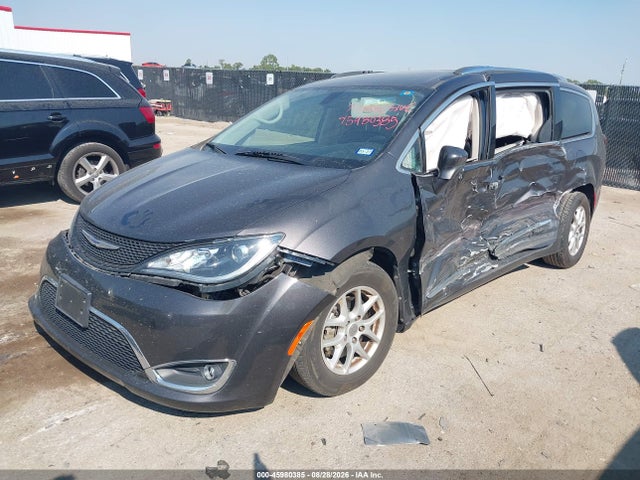 45980385 :رقم المزاد ، 2C4RC1BG1LR268743 vin ، 2020 Chrysler Pacifica Touring L مزاد بيع
