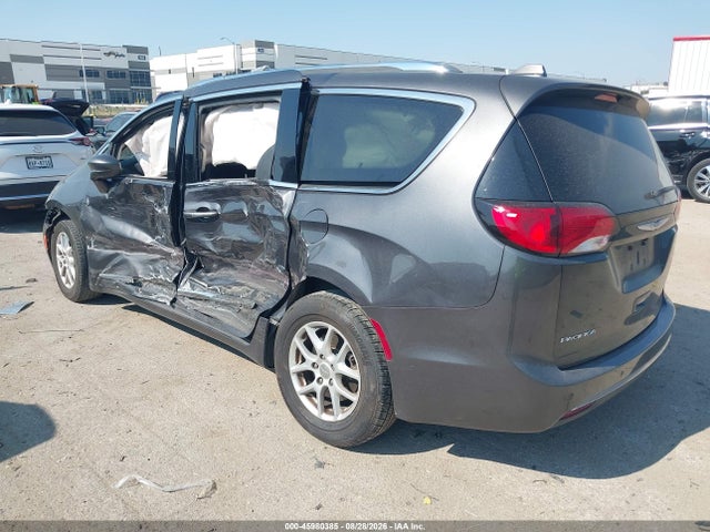45980385 :رقم المزاد ، 2C4RC1BG1LR268743 vin ، 2020 Chrysler Pacifica Touring L مزاد بيع