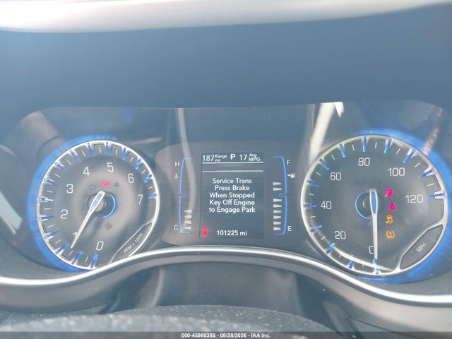 45980385 :رقم المزاد ، 2C4RC1BG1LR268743 vin ، 2020 Chrysler Pacifica Touring L مزاد بيع