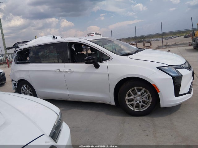 45980394 :رقم المزاد ، 2C4RC1BG2VR572554 vin ، 2027 Chrysler Pacifica مزاد بيع