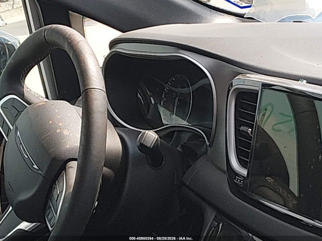 45980394 :رقم المزاد ، 2C4RC1BG2VR572554 vin ، 2027 Chrysler Pacifica مزاد بيع