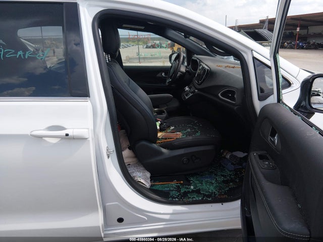 45980394 :رقم المزاد ، 2C4RC1BG2VR572554 vin ، 2027 Chrysler Pacifica مزاد بيع