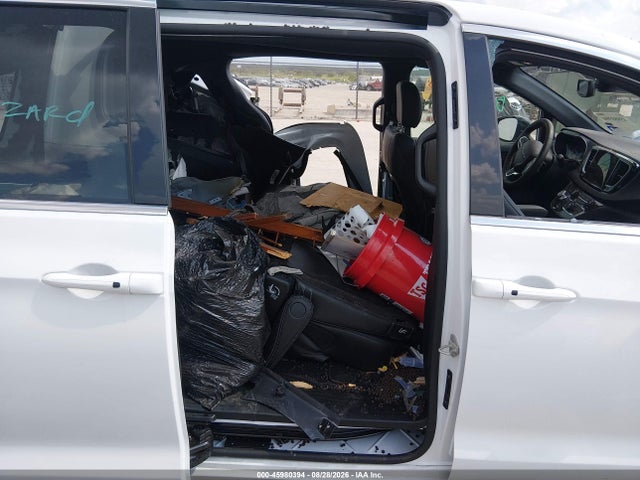45980394 :رقم المزاد ، 2C4RC1BG2VR572554 vin ، 2027 Chrysler Pacifica مزاد بيع