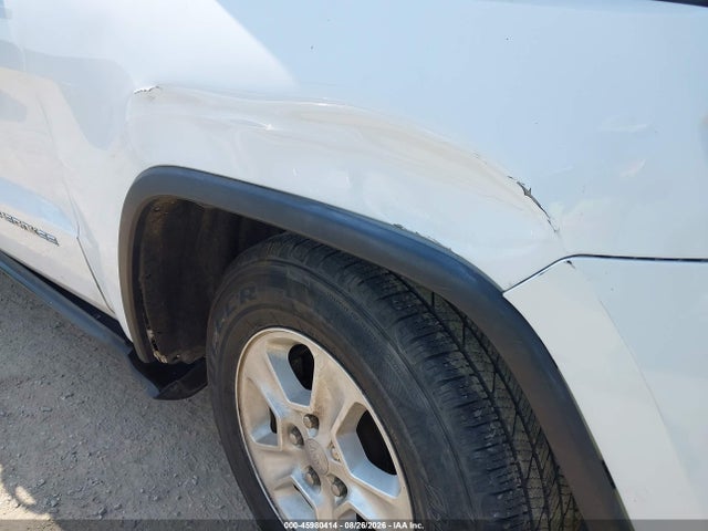 Продаж на аукціоні авто 2015 Jeep Grand Cherokee Laredo, vin: 1C4RJEAG2FC109161, номер лоту: 45980414