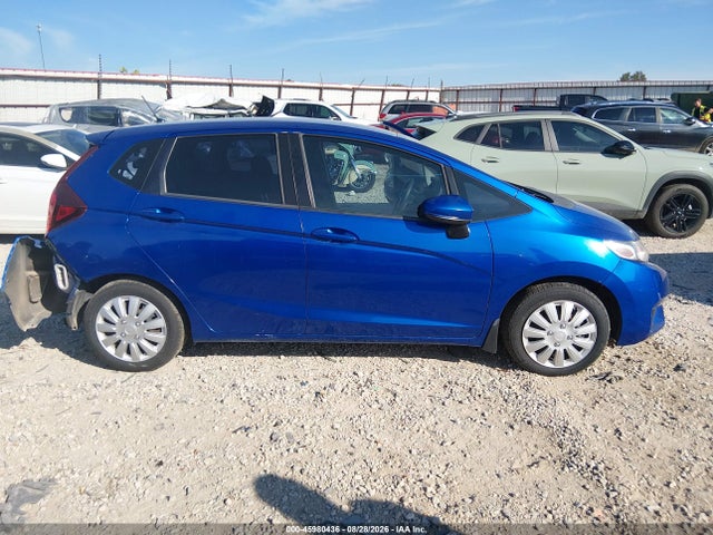 Honda FIT LX 2015 3HGGK5H50FM724803 Image 13