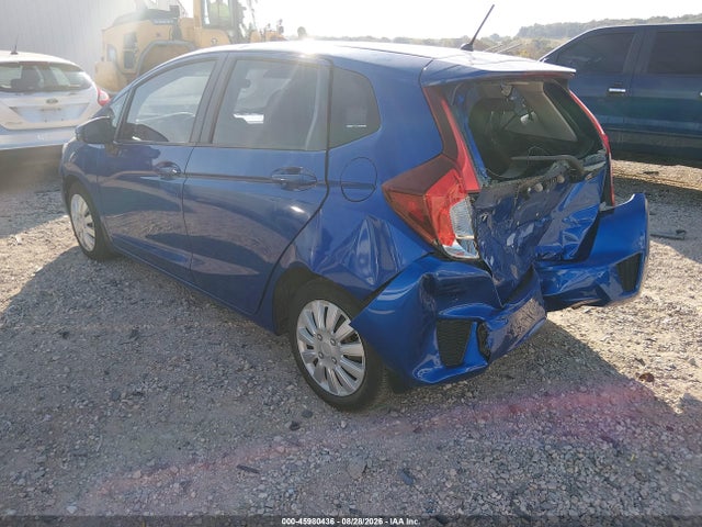 Honda FIT LX 2015 3HGGK5H50FM724803 Image 3