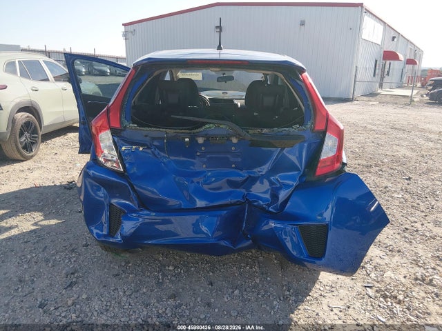 Honda FIT LX 2015 3HGGK5H50FM724803 Image 6