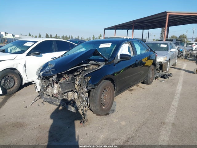 4T1BF1FK0GU196929 Toyota CAMRY LE