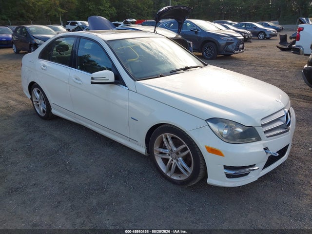 Продажа на аукционе авто 2012 Mercedes-benz C 250 Sport, vin: WDDGF4HB7CR232112, номер лота: 45980458