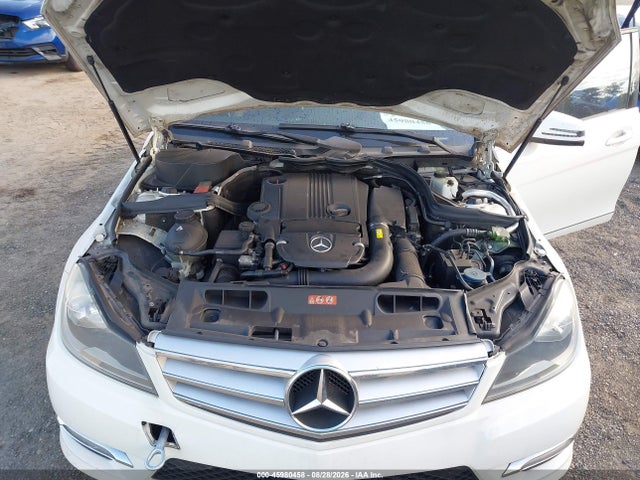 Продажа на аукционе авто 2012 Mercedes-benz C 250 Sport, vin: WDDGF4HB7CR232112, номер лота: 45980458