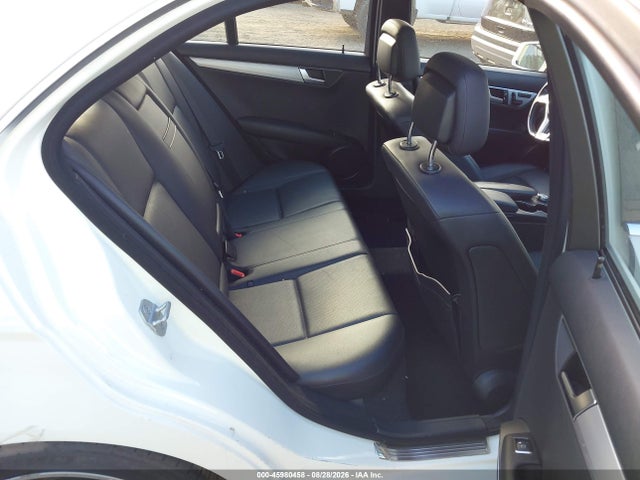 Продажа на аукционе авто 2012 Mercedes-benz C 250 Sport, vin: WDDGF4HB7CR232112, номер лота: 45980458