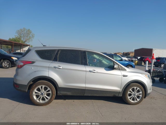 Продаж на аукціоні авто 2017 Ford Escape Se, vin: 1FMCU0GD7HUA13743, номер лоту: 45980474