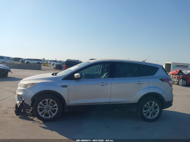 Продаж на аукціоні авто 2017 Ford Escape Se, vin: 1FMCU0GD7HUA13743, номер лоту: 45980474