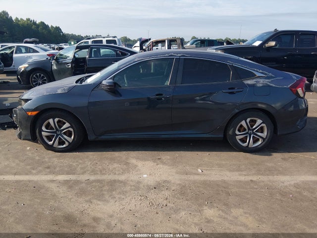 Auction sale of the 2017 Honda Civic Lx, vin: 2HGFC2F51HH552003, lot number: 45980574