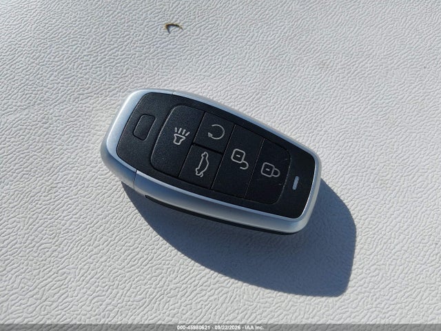 2020 Toyota Yaris Le მანქანა იყიდება აუქციონზე, vin: 3MYDLBYVXLY707641, აუქციონის ნომერი: 45980621