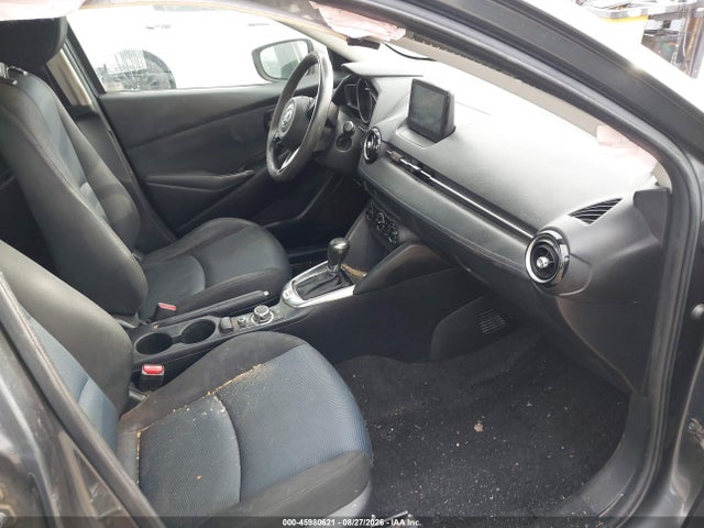 2020 Toyota Yaris Le მანქანა იყიდება აუქციონზე, vin: 3MYDLBYVXLY707641, აუქციონის ნომერი: 45980621