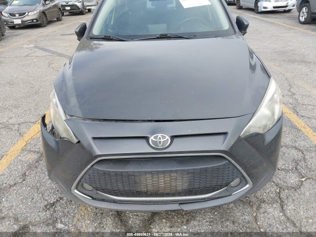 2020 Toyota Yaris Le მანქანა იყიდება აუქციონზე, vin: 3MYDLBYVXLY707641, აუქციონის ნომერი: 45980621