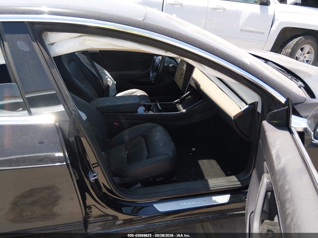 Продажа на аукционе авто 2019 Tesla Model 3 Long Range/mid Range/standard Range/standard Range Plus, vin: 5YJ3E1EA0KF306402, номер лота: 45980623