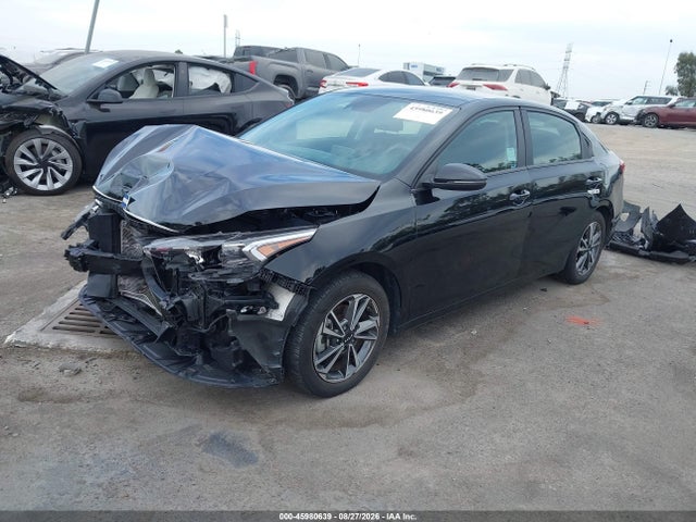 KIA Forte Lxs 2023 3KPF24AD9PE578726 Image 2