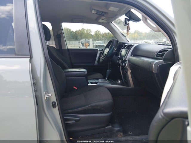 Продажа на аукционе авто 2022 Toyota 4runner Trail Special Edition, vin: JTETU5JR7N5986774, номер лота: 45980689