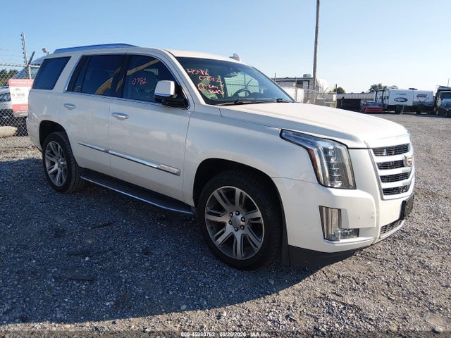 45980782 :رقم المزاد ، 1GYS4MKJ1FR691659 vin ، 2015 Cadillac Escalade Luxury مزاد بيع