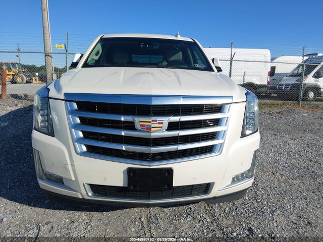 45980782 :رقم المزاد ، 1GYS4MKJ1FR691659 vin ، 2015 Cadillac Escalade Luxury مزاد بيع