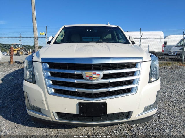 45980782 :رقم المزاد ، 1GYS4MKJ1FR691659 vin ، 2015 Cadillac Escalade Luxury مزاد بيع