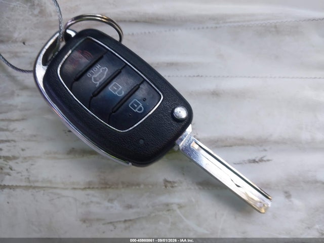 45980861 :رقم المزاد ، 5NMZTDLB8HH011231 vin ، 2017 Hyundai Santa Fe Sport 2.4l مزاد بيع