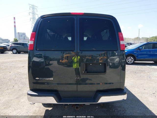 Продажа на аукционе авто 2017 Chevrolet Express 3500 Lt, vin: 1GAZGPFF3H1267980, номер лота: 45980870