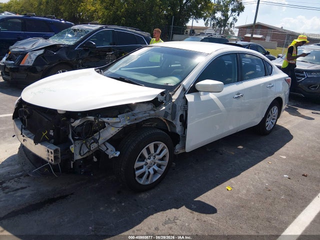 Nissan Altima 2.5 S 2014 1N4AL3AP4EN344150 Image 2