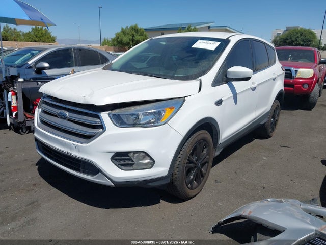 Ford ESCAPE SE 2017 1FMCU9GD2HUC53710 Image 2