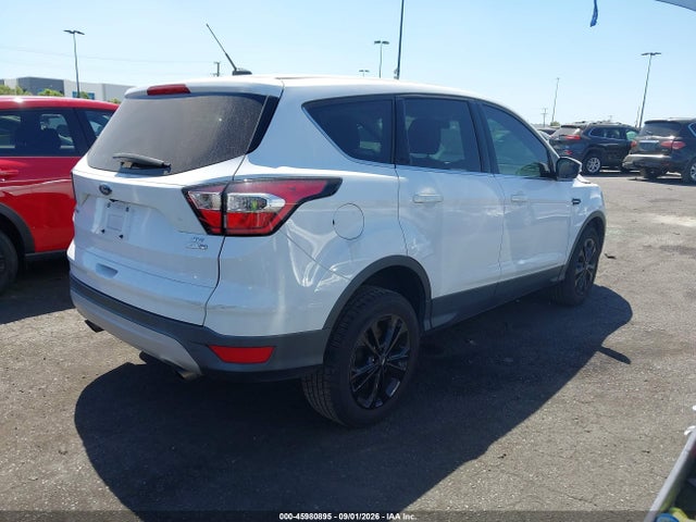 Ford ESCAPE SE 2017 1FMCU9GD2HUC53710 Image 4