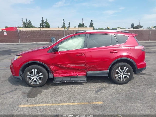 Toyota RAV4 LE 2017 JTMZFREV9HJ110775 Image 14