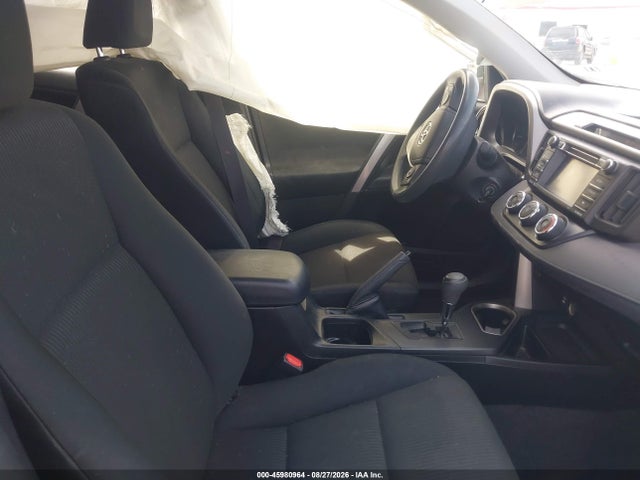 Toyota RAV4 LE 2017 JTMZFREV9HJ110775 Image 5