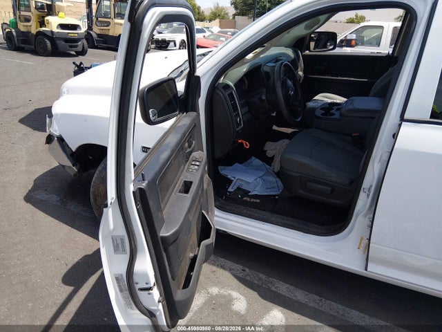 45980980 :رقم المزاد ، 1C6RR7FM3GS277215 vin ، 2016 Ram 1500 Tradesman مزاد بيع