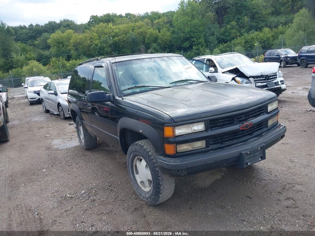 1997 Chevrolet Tahoe მანქანა იყიდება აუქციონზე, vin: 3GNEK18R0VG138429, აუქციონის ნომერი: 45980993