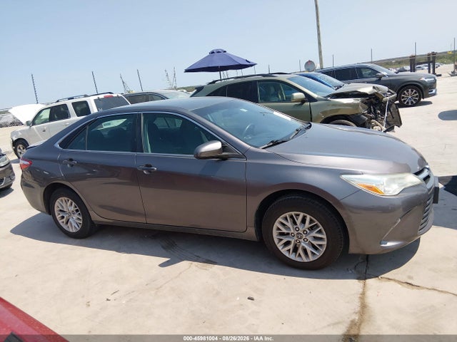 2016 Toyota Camry Le მანქანა იყიდება აუქციონზე, vin: 4T1BF1FK7GU241803, აუქციონის ნომერი: 45981004