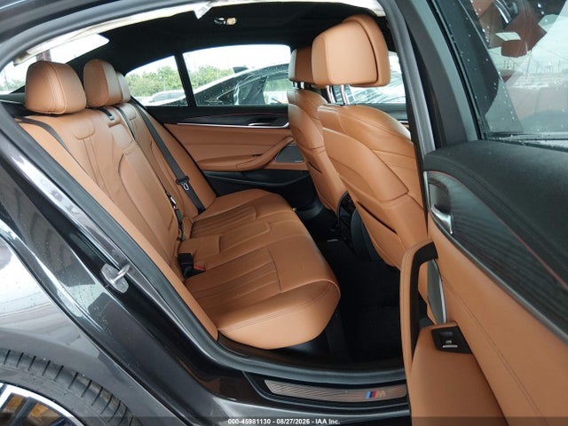 45981130 :رقم المزاد ، WBA13BK0XMCH10810 vin ، 2021 Bmw M550i Xdrive مزاد بيع