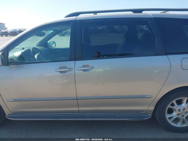 2004 Toyota Sienna Xle Limited მანქანა იყიდება აუქციონზე, vin: 5TDZA22C24S077849, აუქციონის ნომერი: 45981152