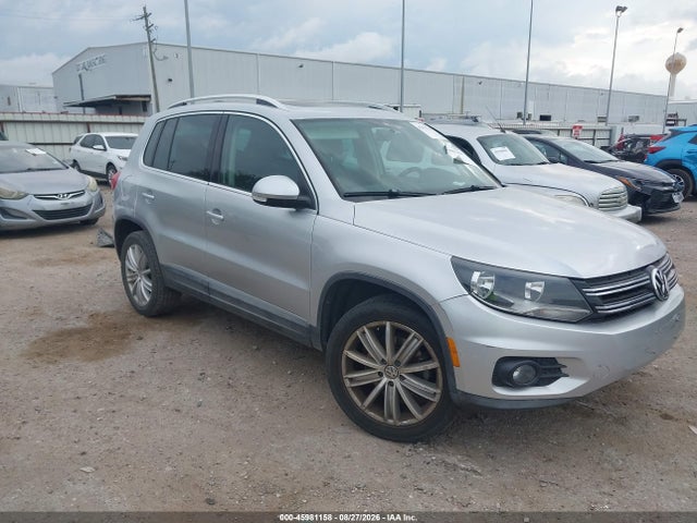 45981158 :رقم المزاد ، WVGAV3AX4EW622202 vin ، 2014 Volkswagen Tiguan Sel مزاد بيع