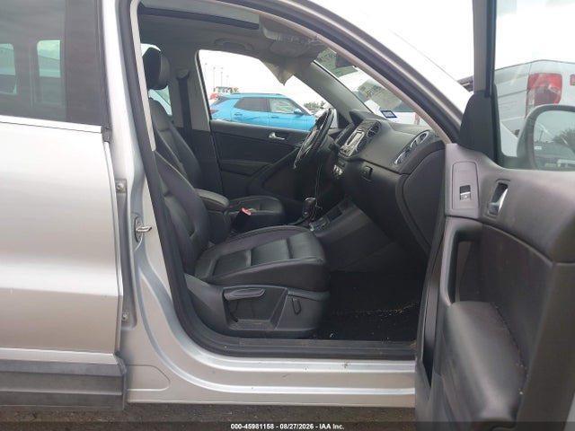 Продажа на аукционе авто 2014 Volkswagen Tiguan Sel, vin: WVGAV3AX4EW622202, номер лота: 45981158