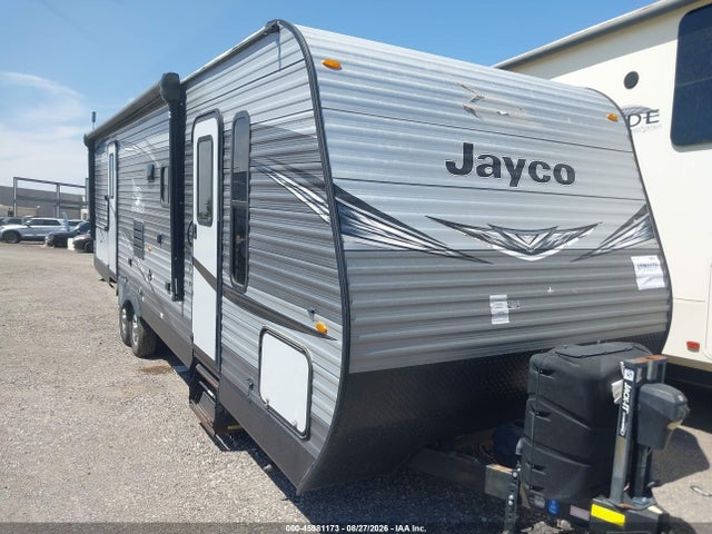 45981173 :رقم المزاد ، 1UJBJ0BR7L1TD0617 vin ، 2020 Jayco Jay Flight 28bhs Travel Trailer مزاد بيع