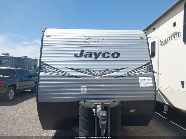 45981173 :رقم المزاد ، 1UJBJ0BR7L1TD0617 vin ، 2020 Jayco Jay Flight 28bhs Travel Trailer مزاد بيع