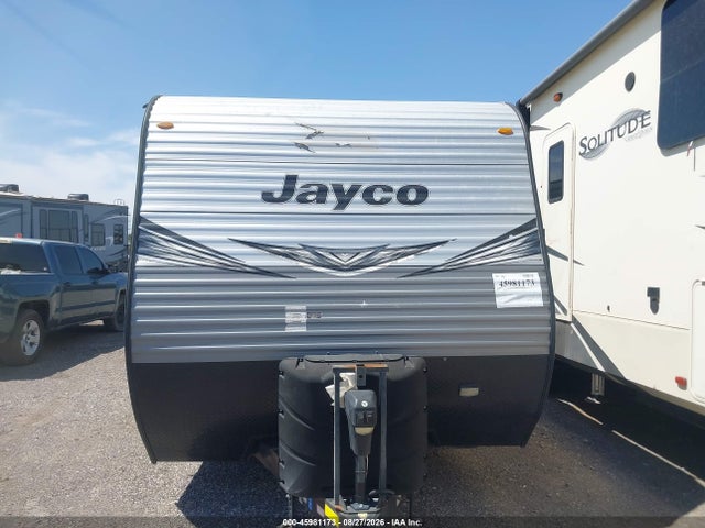 45981173 :رقم المزاد ، 1UJBJ0BR7L1TD0617 vin ، 2020 Jayco Jay Flight 28bhs Travel Trailer مزاد بيع
