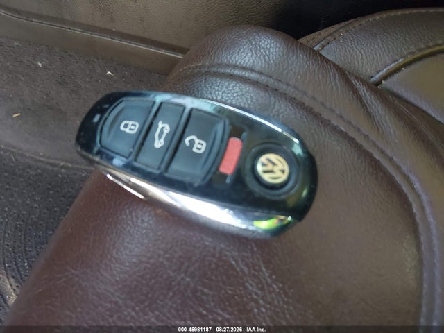 Aukcja sprzedaży 2012 Volkswagen Touareg Tdi Lux, vin: WVGFK9BP2CD002621, numer aukcji: 45981187