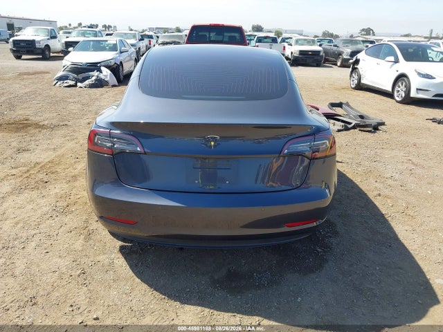 Tesla Model 3 Long Range/mid Range 2018 5YJ3E1EA8JF043414 Image 16