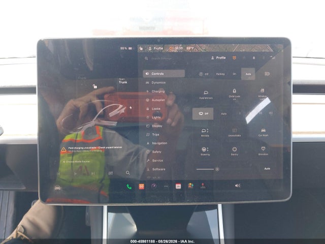 Tesla Model 3 Long Range/mid Range 2018 5YJ3E1EA8JF043414 Image 7