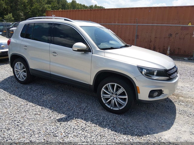 2014 Volkswagen Tiguan Sel მანქანა იყიდება აუქციონზე, vin: WVGBV3AX1EW556020, აუქციონის ნომერი: 45981215