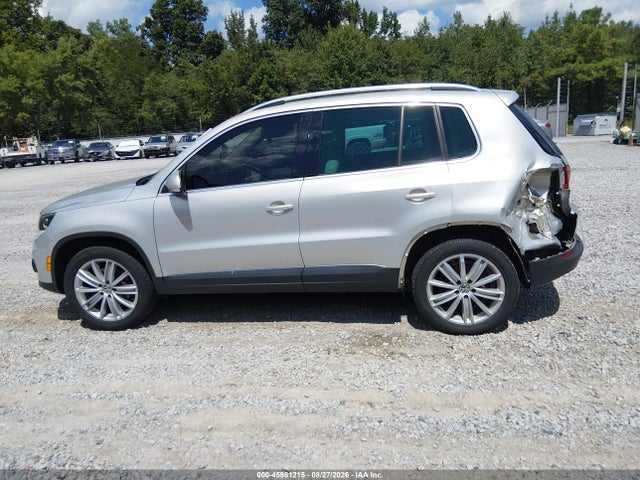 2014 Volkswagen Tiguan Sel მანქანა იყიდება აუქციონზე, vin: WVGBV3AX1EW556020, აუქციონის ნომერი: 45981215