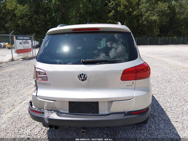 2014 Volkswagen Tiguan Sel მანქანა იყიდება აუქციონზე, vin: WVGBV3AX1EW556020, აუქციონის ნომერი: 45981215
